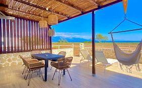 Boho Vibes Beachfront Detached House